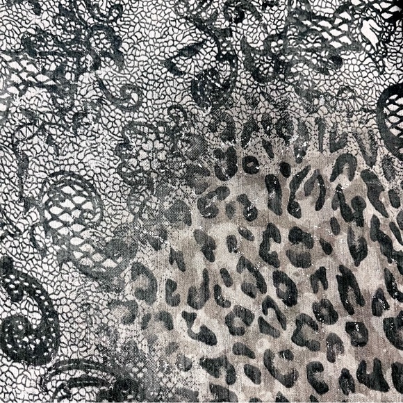 Lane Bryant Lace Animal Print Blouse Sheer Plus Size 1X 14 16 Long Sleeve Button - Picture 6 of 15